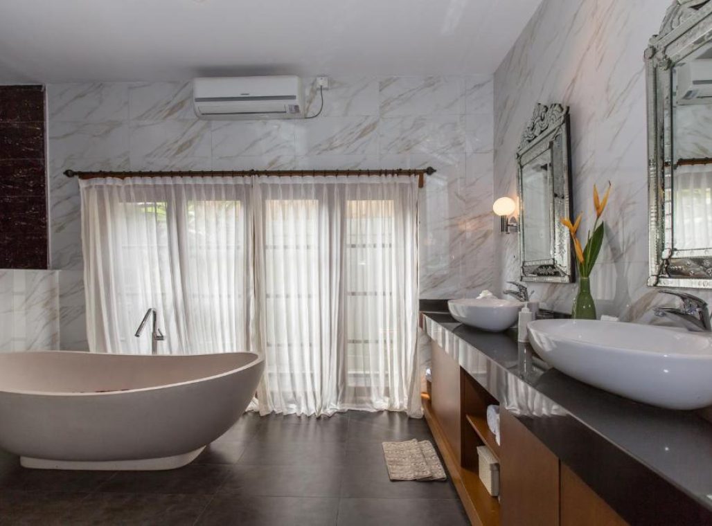 Bali Damai - Bathroom