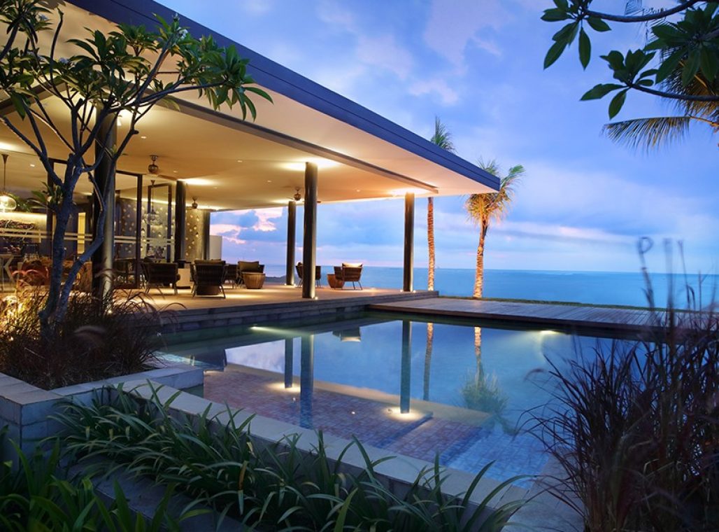 Beachfront Private Suite -Pool