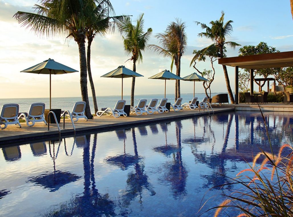 Beachfront Private Suite - Pool