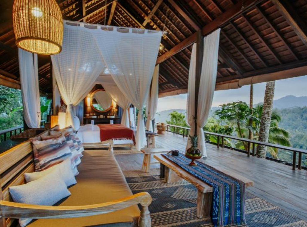 Buahan Valley Pool Bale - Sofa