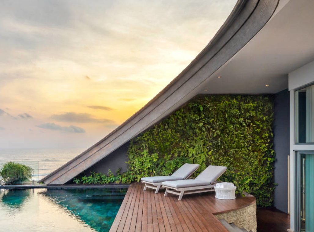 Como Penthouse - Pool Deck