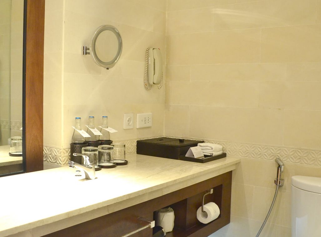 Deluxe For Three - Bathroom