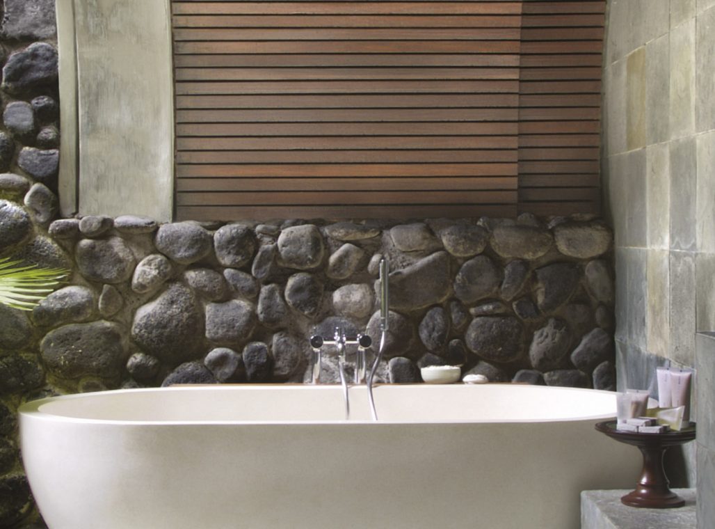 Deluxe Room - Bathroom