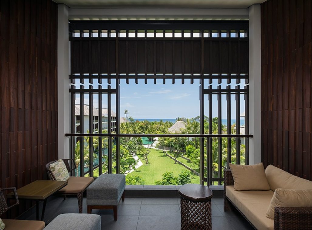 Deluxe Suite - Living Area