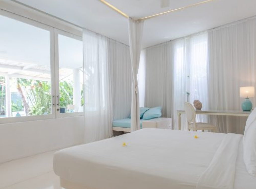 Eight Bedroom Villa - Room