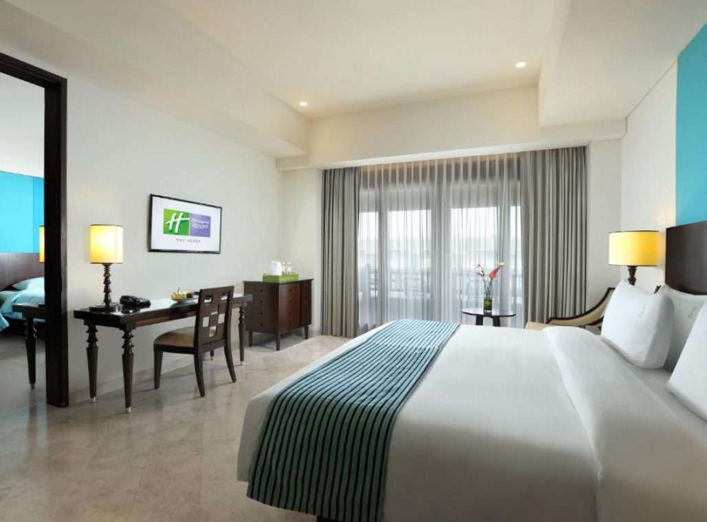 Family Connecting Room - King Bed