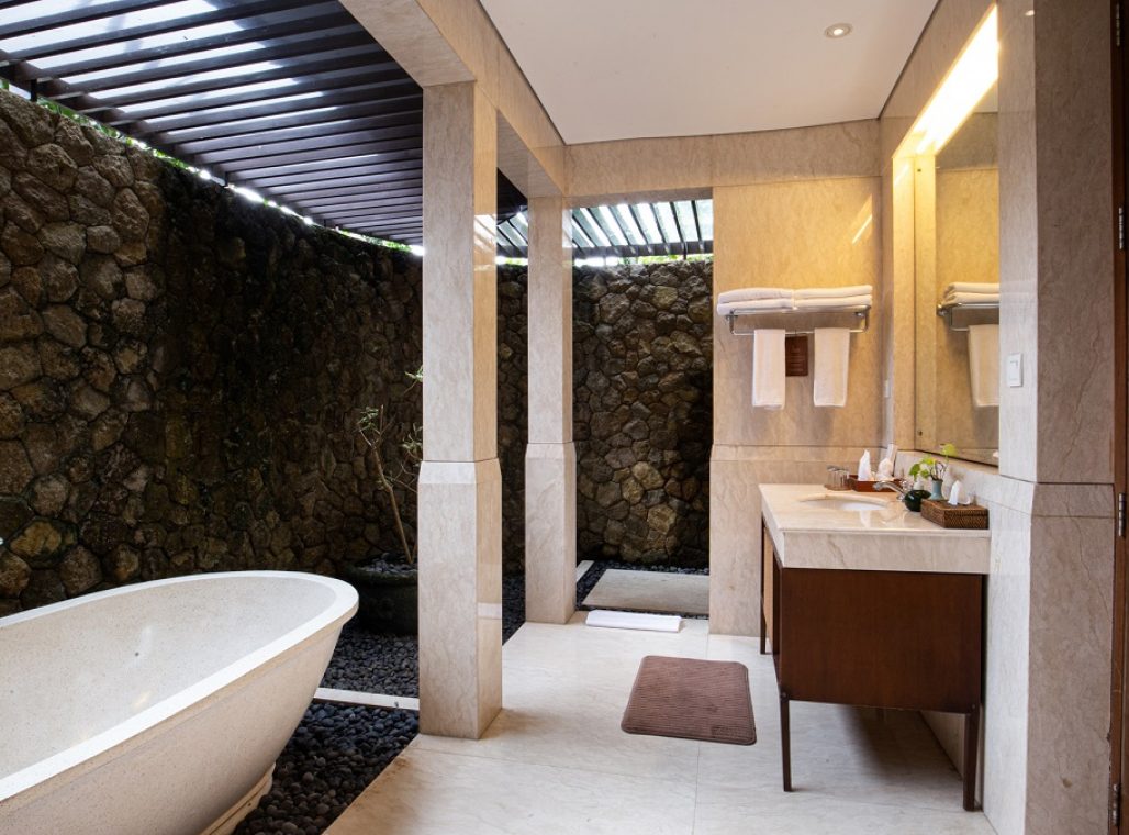 Founder's Home - Bathroom