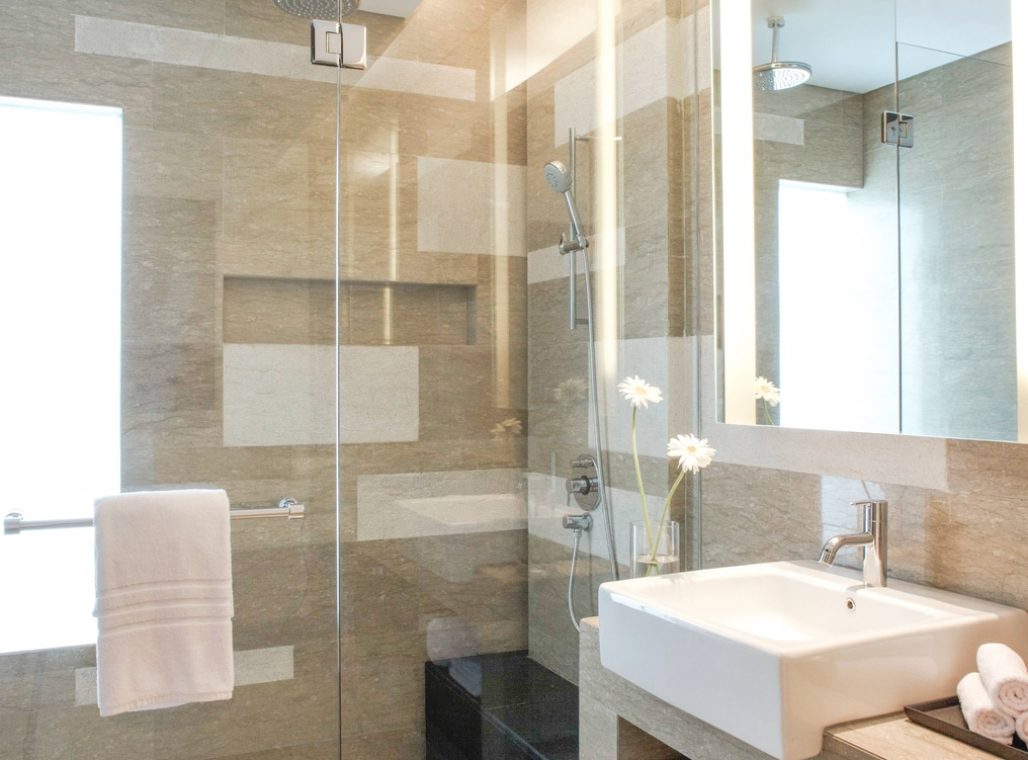 Guest Room Pool Access - Bathroom