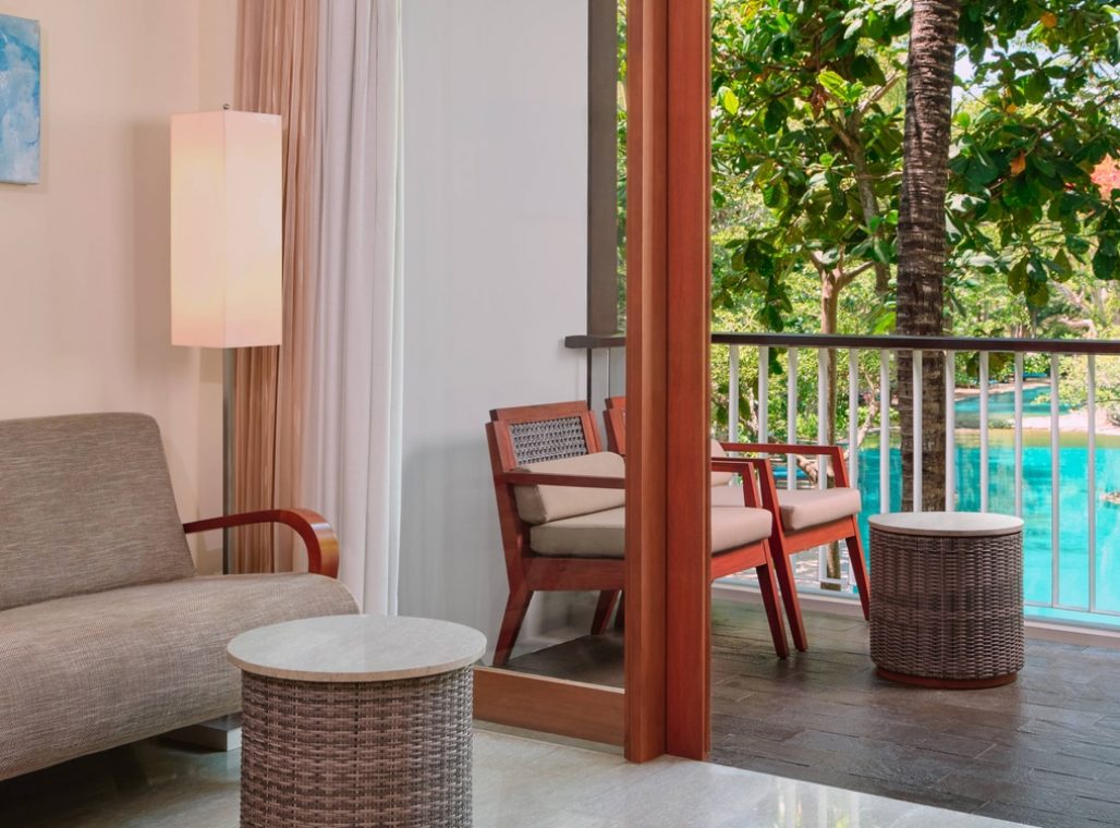 Guest Room Pool View - Terrace