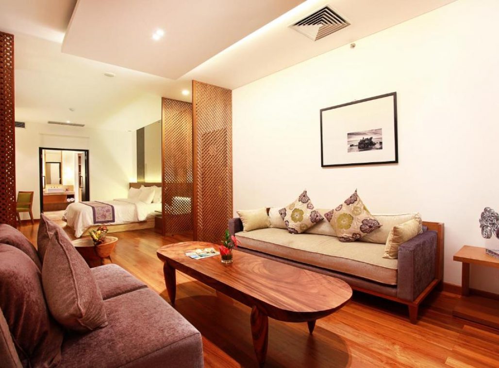 Junior Suite - Living Area