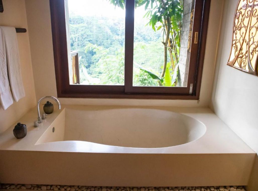 Kayon Jungle Suite - Bathtub