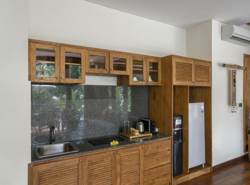 Kayon Premier Pool Villa - Kitchen