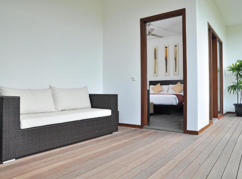 La Sirena Villa - Sofa