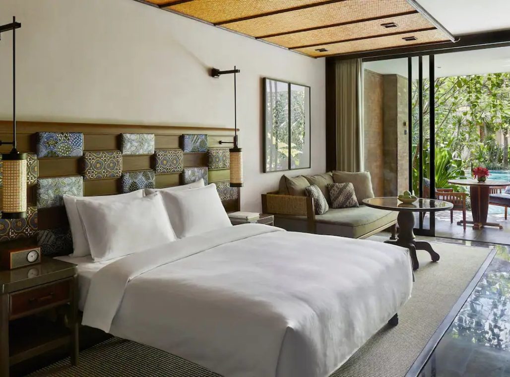 Lagoon Access Room - King Bed