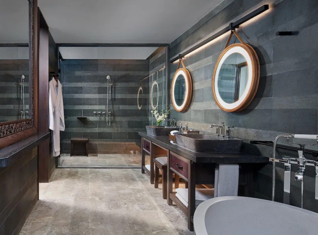 Ocean View Lagoon Suite - Bathroom