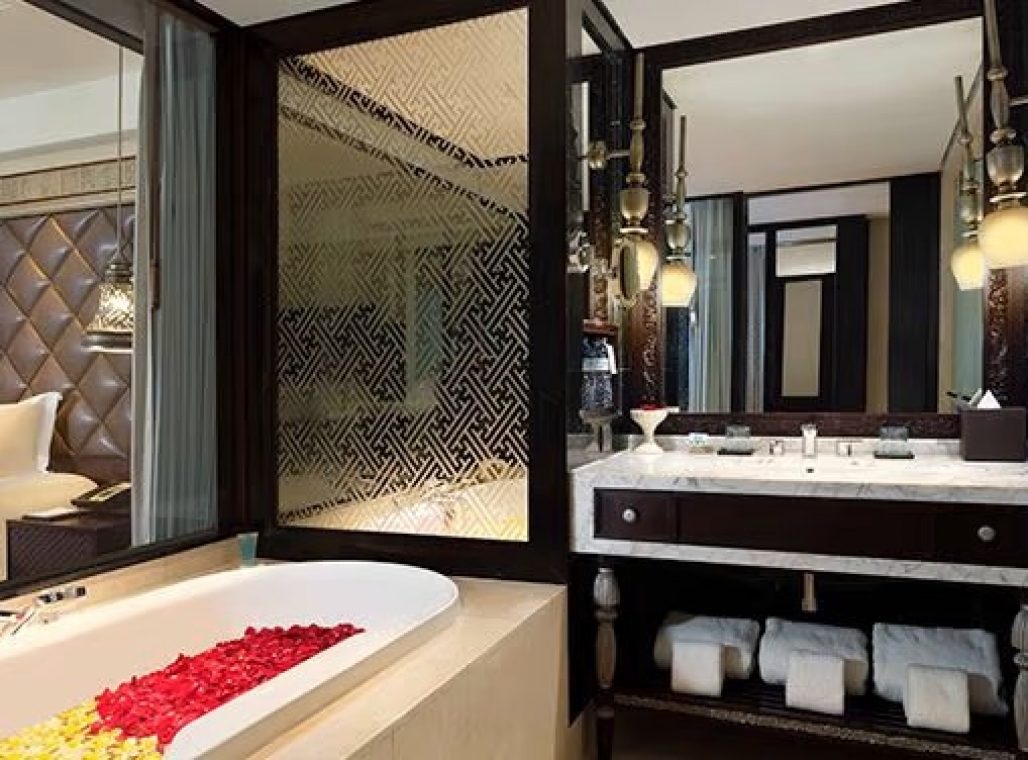 Ocean View Room-Bathroom