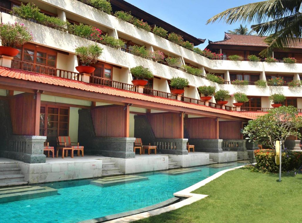 Palace Club Lagoon Suite - lagoon