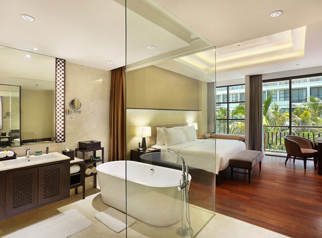 Premiere Room - Bathroom