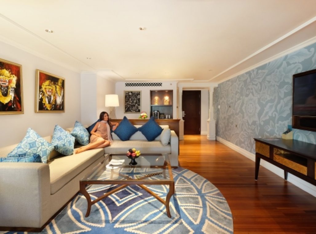 Premium Duplex Suite - Living Room