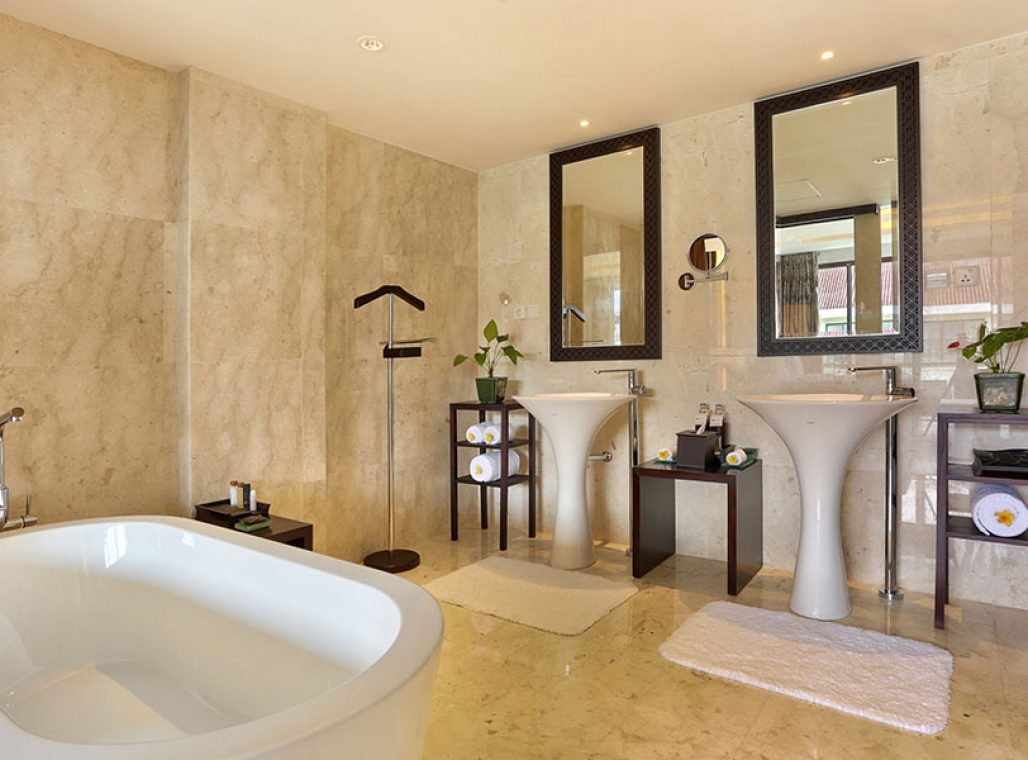 Presidential Suite - Bathroom