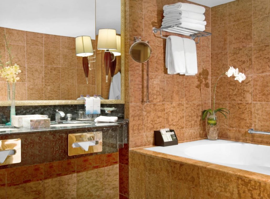 Presidential Suite - Bathroom