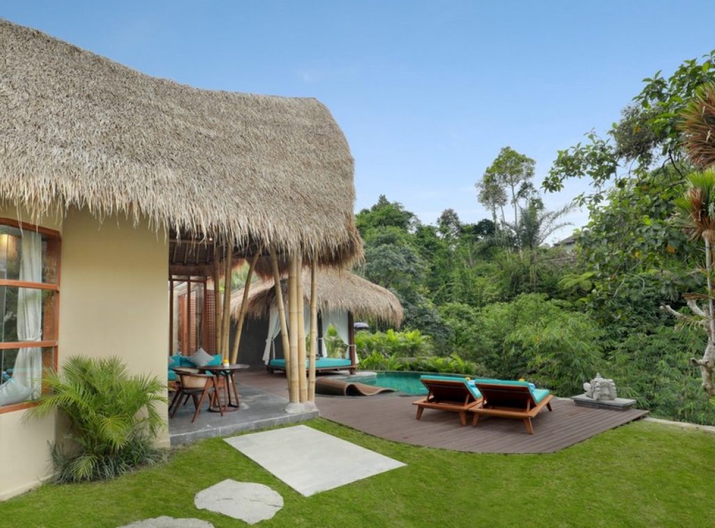 Royal One Bedroom River View Villa - Garden