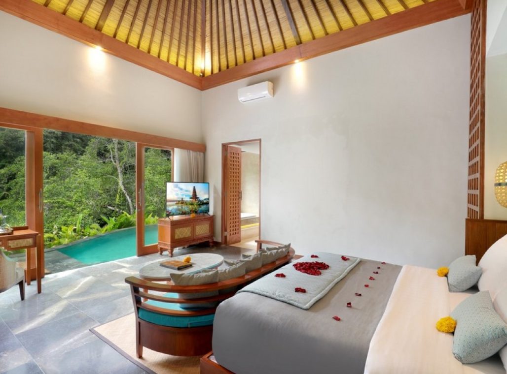 Royal Two Bedroom Villa - Bedroom