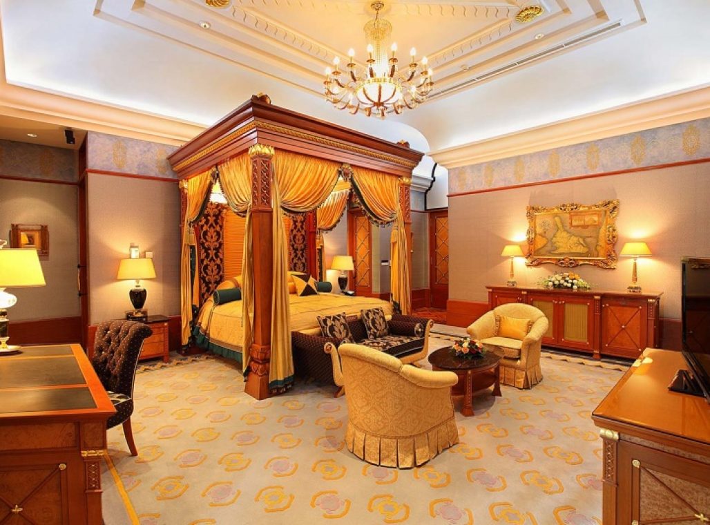 The Royal Residence - Bedroom