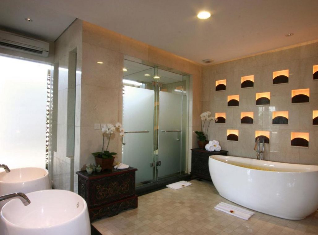 Three Bedroom Presidential Villa - Bathroom