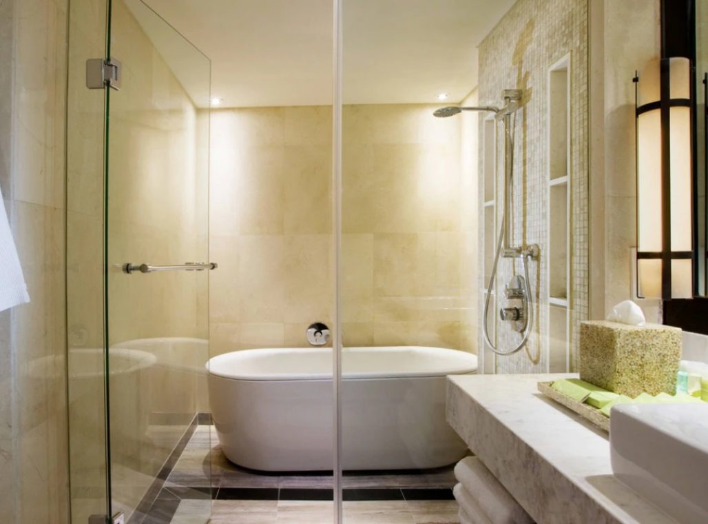 Two Bedroom Ocean Suite - Bathroom