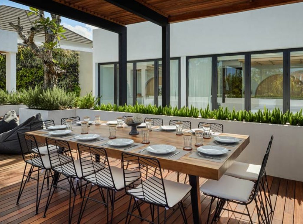 Villa Nini Elly - Alfresco dining by the terrace